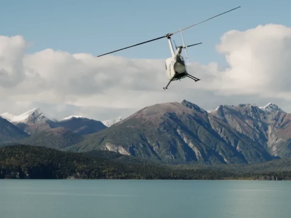 lake clark helicopter tour